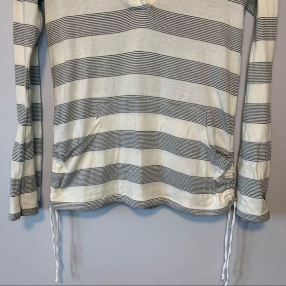 Roxy cream and grey stripes knitted tunic top size M - Picture 5 of 8